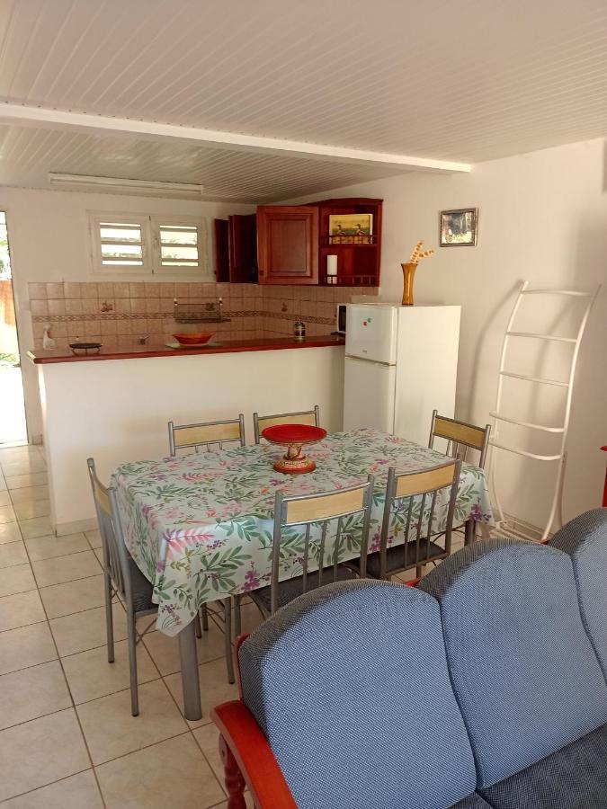 Charmant Appartement Verdoyant Le Morne-Vert Ngoại thất bức ảnh